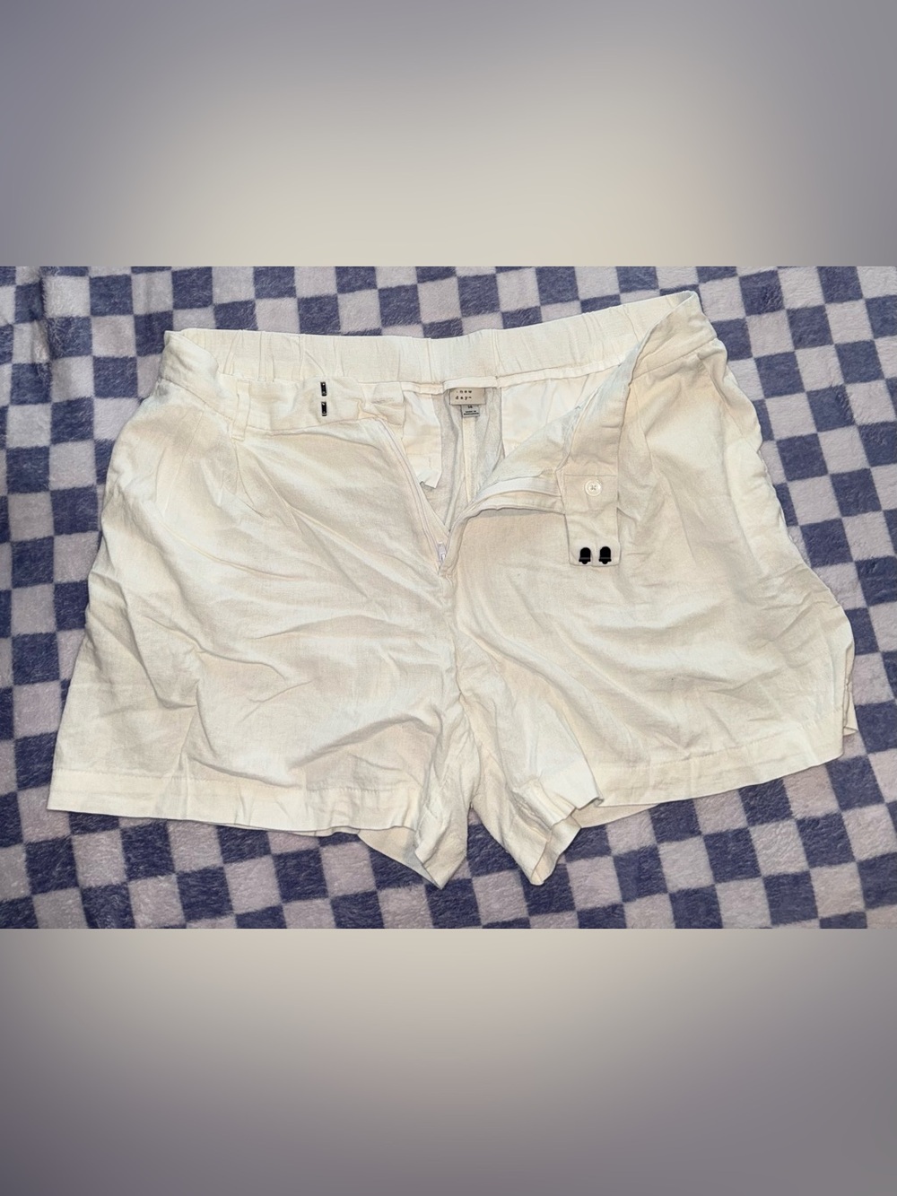 A New Day - White Linen Shorts